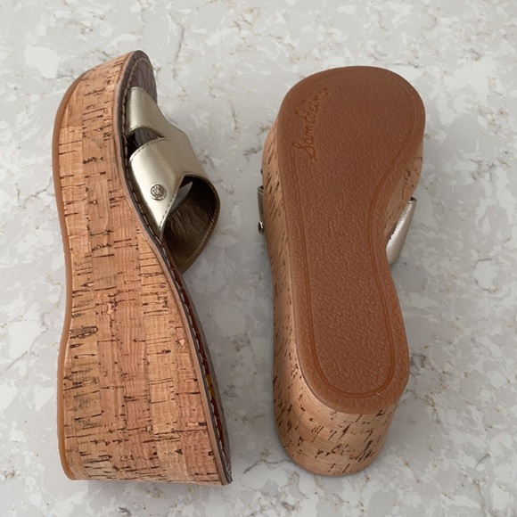 Sam Edelman gold sandals - Picture 2 of 3